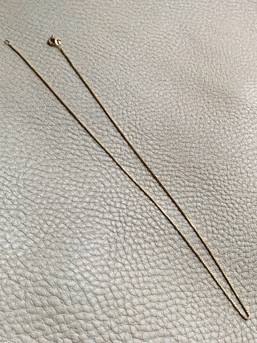 Vintage box link gold chain necklace - 15.25 inches of 18k gold